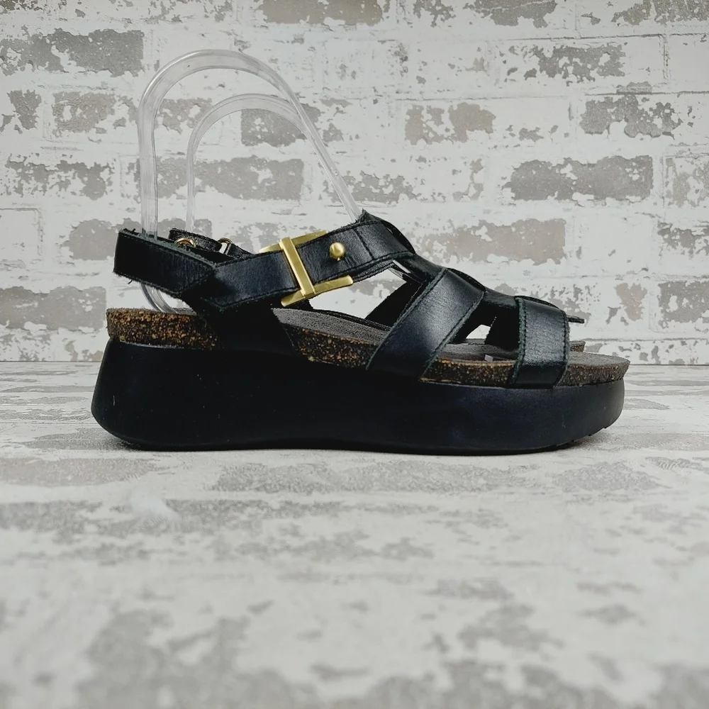 New Munro Flynn Black Leather Strappy Platform Wedge Sandal D816